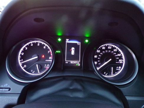 Used 2021 Toyota Camry SE w/ Convenience Package image 36