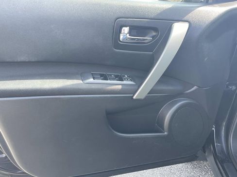 Used 2013 Nissan Rogue S image 14