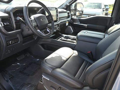 New 2026 Ford F250 Platinum AWD/4WD image 17