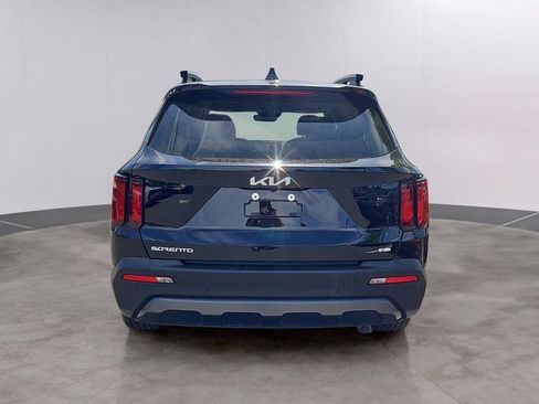 Certified 2023 Kia Sorento X-Line EX AWD/4WD image 5
