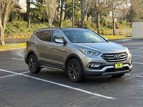 Used 2017 Hyundai Santa Fe Sport w/ 2.0T Ultimate Tech Package 05 AWD/4WD image 7