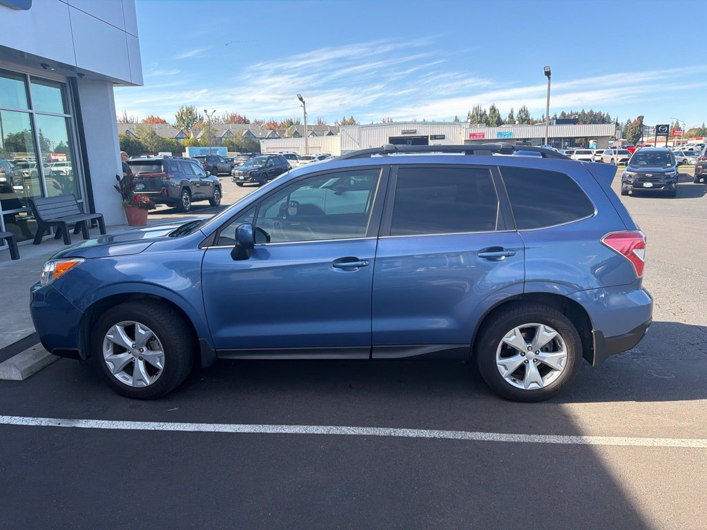 Used 2016 Subaru Forester 2.5i Limited AWD/4WD image 6