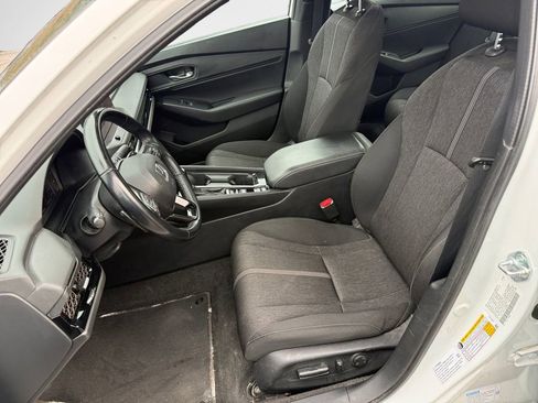 Used 2023 Honda Accord Sport image 12