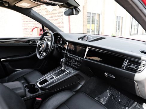 Used 2020 Porsche Macan S AWD/4WD image 12