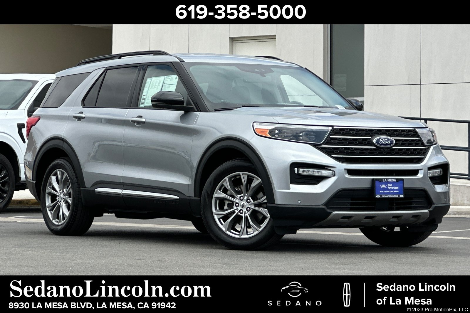 Used 2022 Ford Explorer XLT w/ Equipment Group 202A RWD image 1