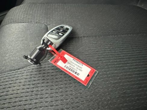 Used 2023 Hyundai Santa Fe SEL FWD image 29
