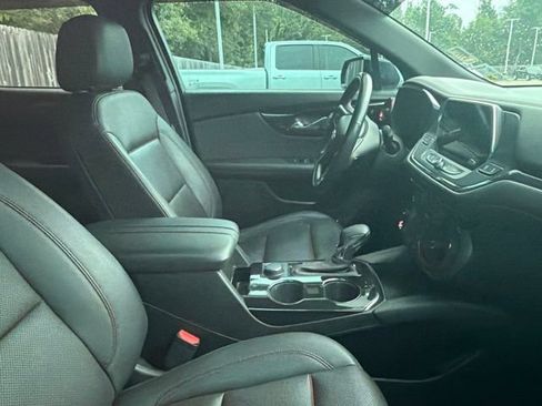 Used 2021 Chevrolet Blazer RS w/ Enhanced Convenience Package FWD image 11