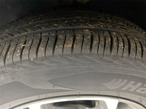 Used 2024 Chevrolet Trax LT image 23