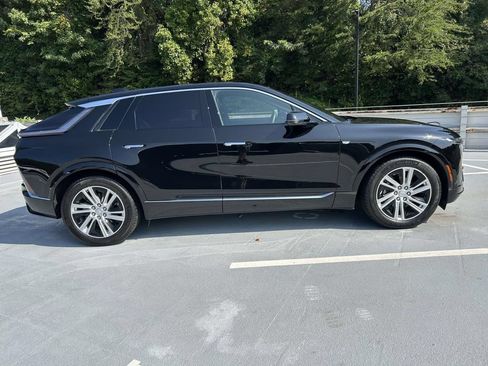 Used 2024 Cadillac Lyriq Tech AWD/4WD image 6