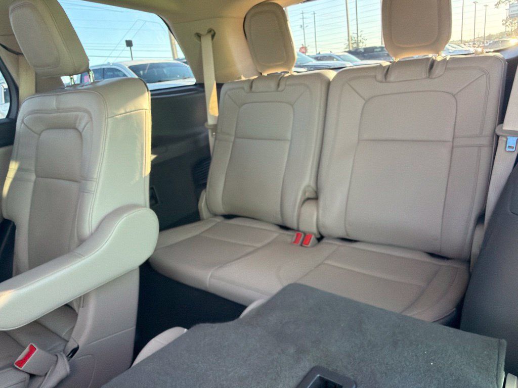 Used 2023 Lincoln Aviator Reserve w/ Equipment Group 201A RWD image 20