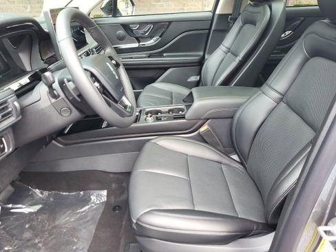 New 2025 Lincoln Corsair Reserve w/ Jet Appearance Package image 13