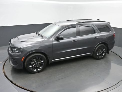 Used 2023 Dodge Durango R/T w/ Blacktop Package RWD image 10