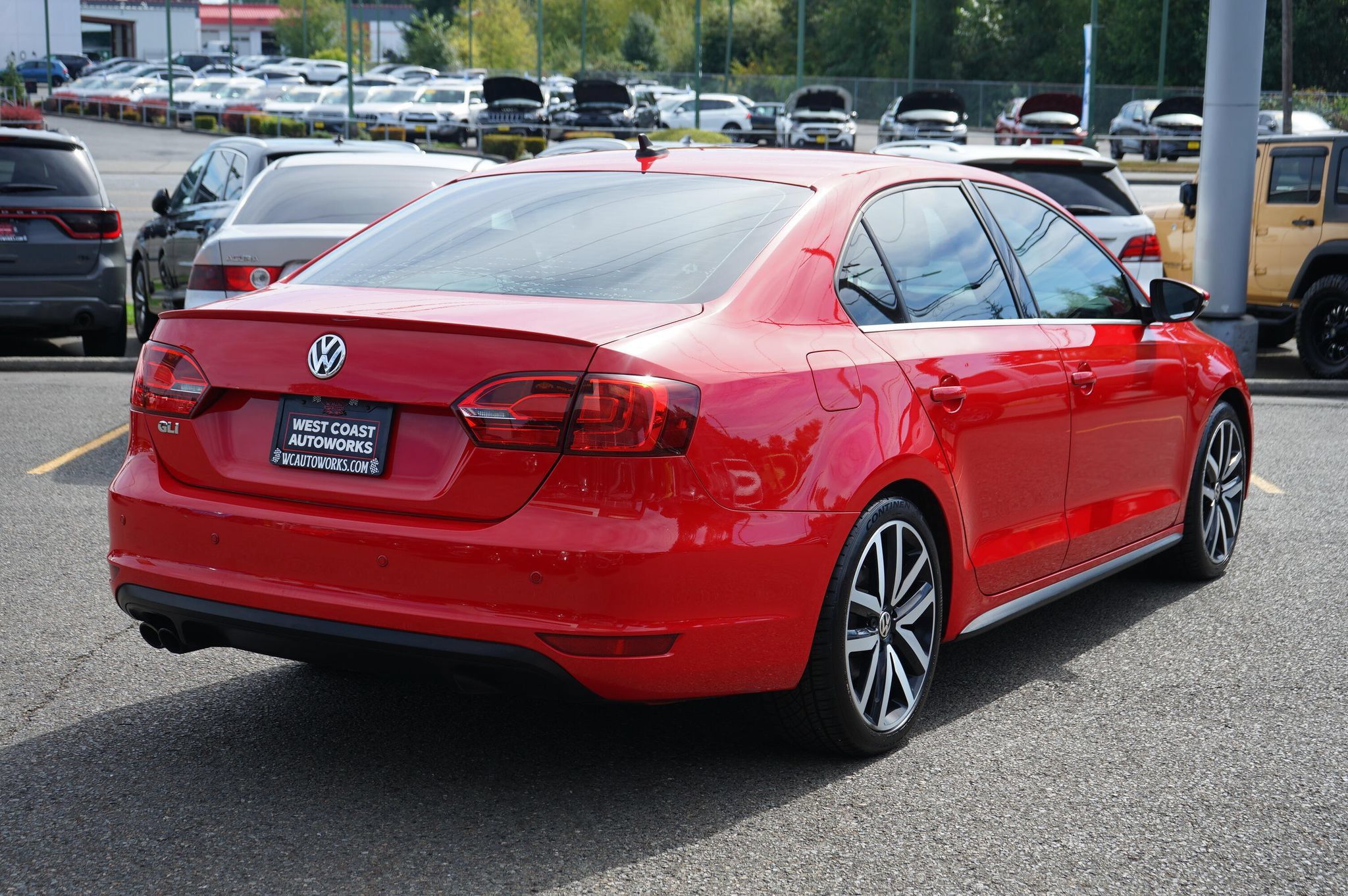 Used 2012 Volkswagen Jetta GLI FWD image 5