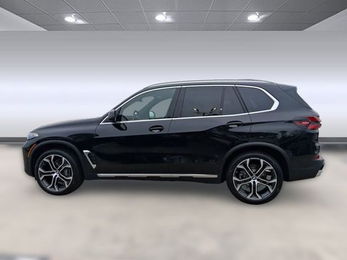 Used 2026 BMW X5 xDrive40i w/ Premium Package AWD/4WD image 2