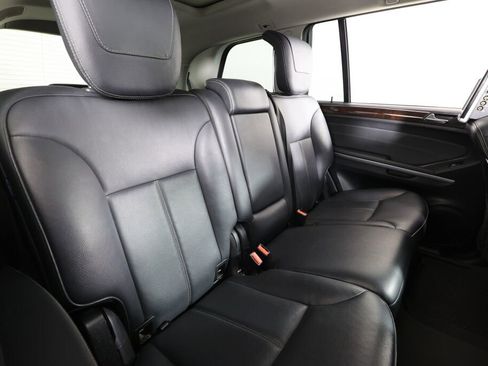 Used 2011 Mercedes-Benz GL 450 4MATIC image 21