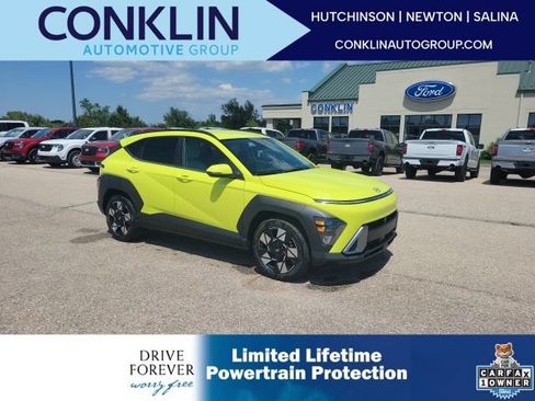Used 2025 Hyundai Kona SEL FWD image 1