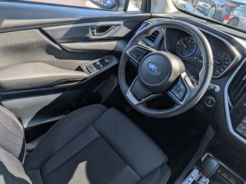 Used 2025 Subaru Ascent Premium image 9