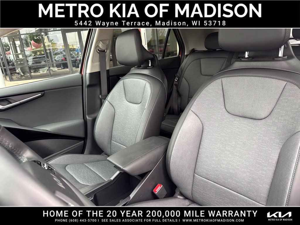 Used 2023 Kia Niro Wave w/ Wave Preserve Package FWD image 16