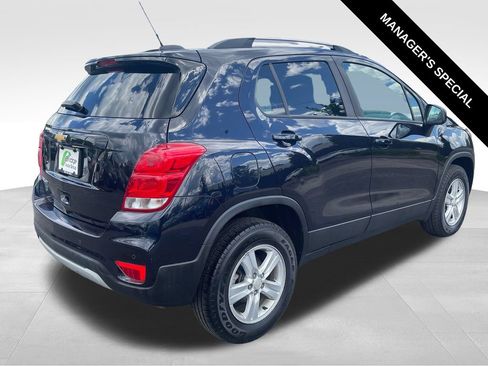 Used 2022 Chevrolet Trax LT w/ Driver Confidence Package AWD/4WD image 7