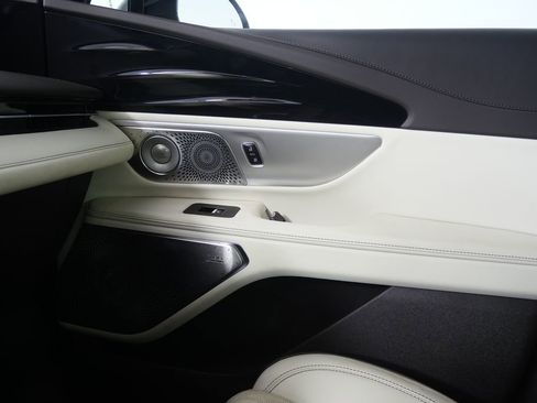 Used 2024 Lincoln Nautilus Black Label image 30