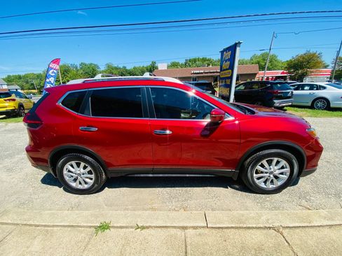 Used 2019 Nissan Rogue SV FWD image 5