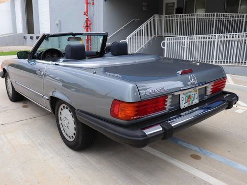 Used 1989 Mercedes-Benz 560 SL image 10