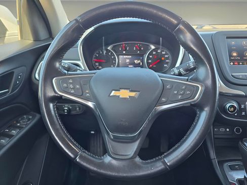 Used 2020 Chevrolet Equinox LT w/ Driver Convenience Package image 27
