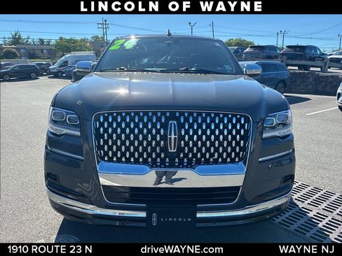 Certified 2024 Lincoln Navigator Black Label AWD/4WD image 11
