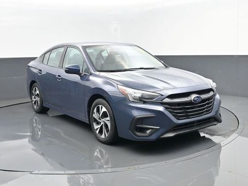 Used 2023 Subaru Legacy Premium AWD/4WD image 3