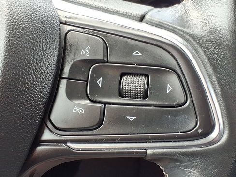 Used 2023 Buick Encore GX Essence w/ Advanced Technology Package FWD image 25
