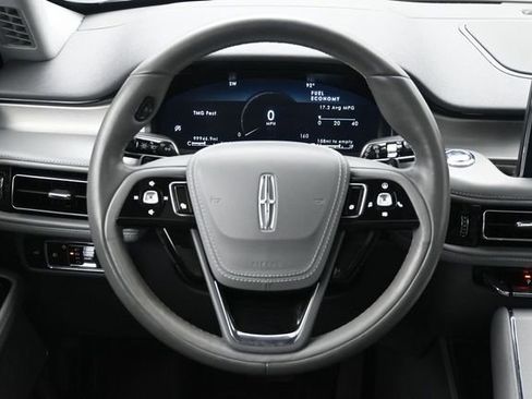 Used 2020 Lincoln Aviator Reserve w/ Equipment Group 202A AWD/4WD image 27
