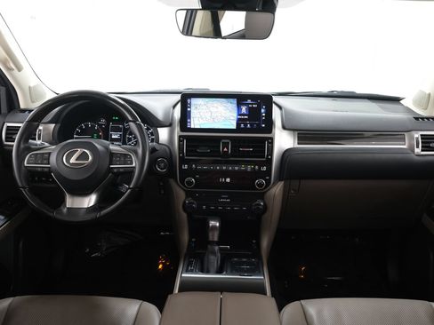 Used 2023 Lexus GX 460 Premium w/ Premium Package AWD/4WD image 9