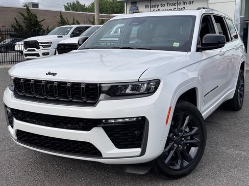New 2026 Jeep Grand Cherokee L Limited AWD/4WD image 3