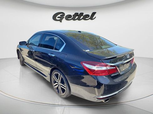 Used 2017 Honda Accord Touring image 36