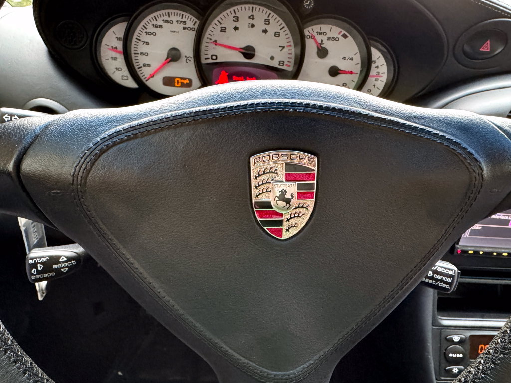 Used 2002 Porsche 911 Turbo AWD/4WD image 25