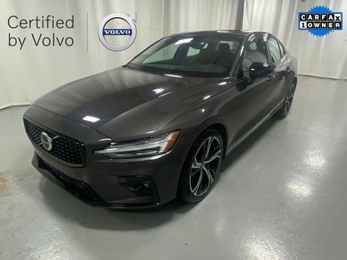 Certified 2025 Volvo S60 B5 Core image 1