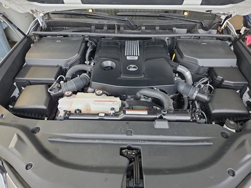 Certified 2022 Lexus LX 600 4WD w/ Luxury Package image 33