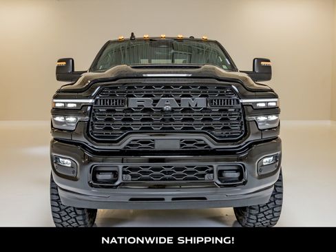 Used 2025 RAM 3500 Limited image 4