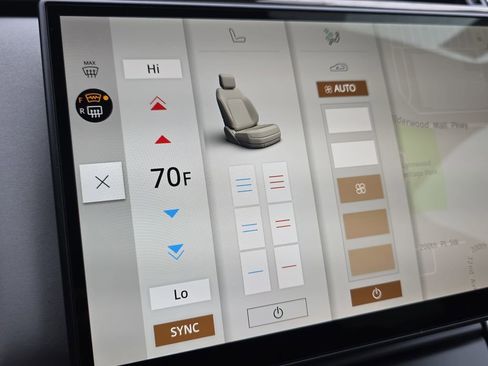 New 2026 Land Rover Range Rover Velar S image 25