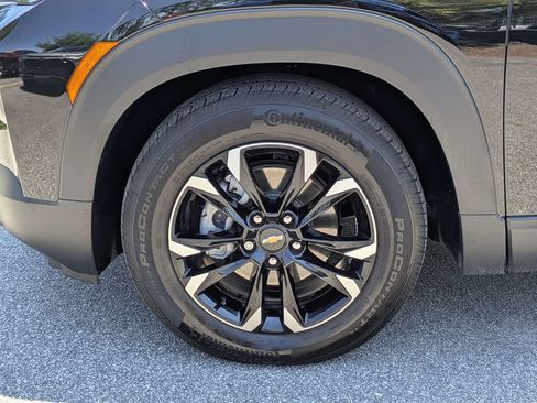 Used 2023 Chevrolet TrailBlazer LT FWD image 12