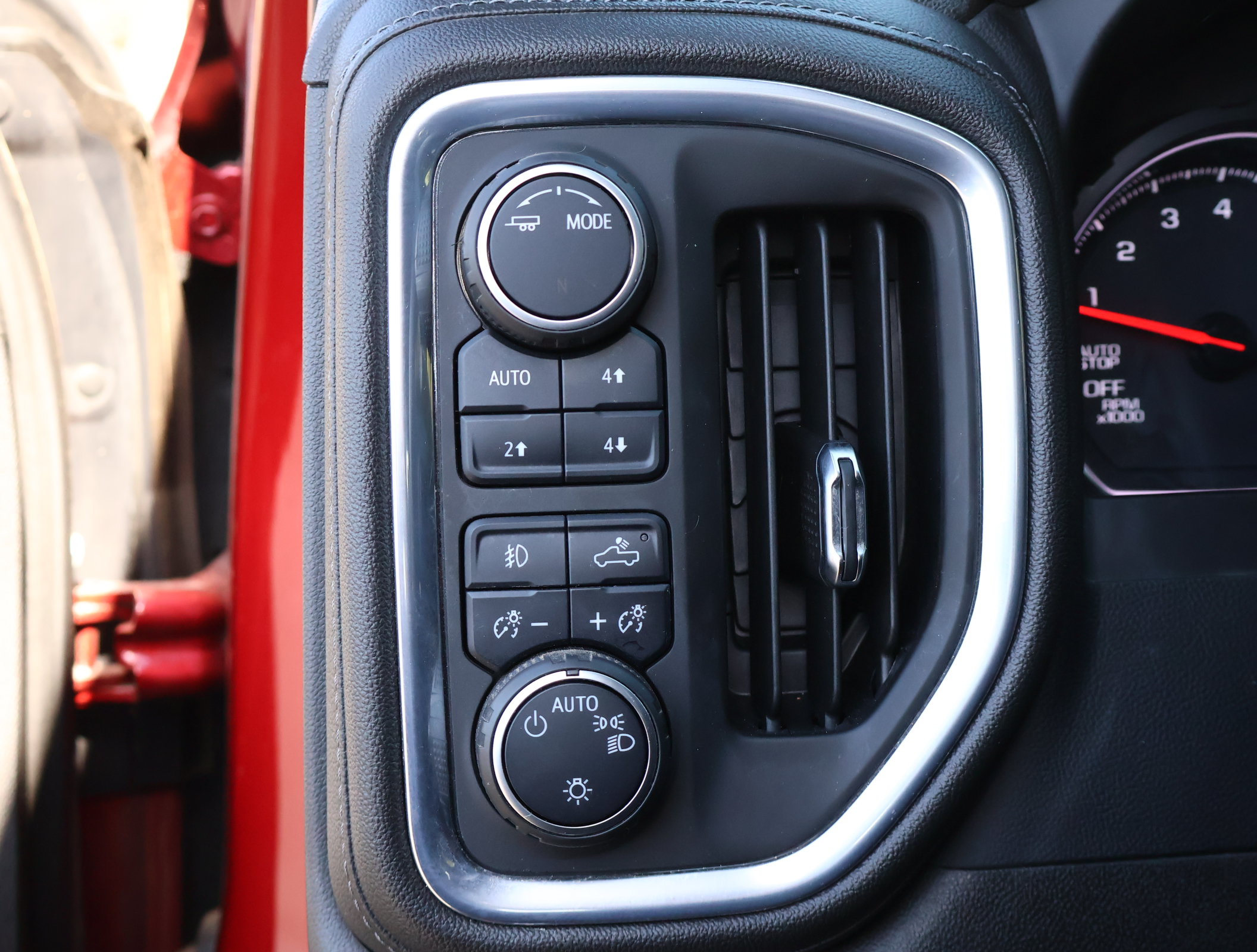 Used 2022 Chevrolet Silverado 1500 RST AWD/4WD image 12
