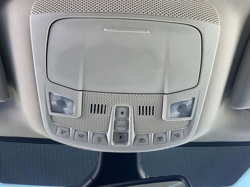 Used 2022 Ford Edge SEL w/ Convenience Package image 17