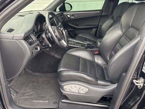 Used 2021 Porsche Macan GTS AWD/4WD image 10