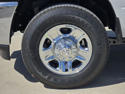 New 2026 RAM 2500 Tradesman AWD/4WD image 9