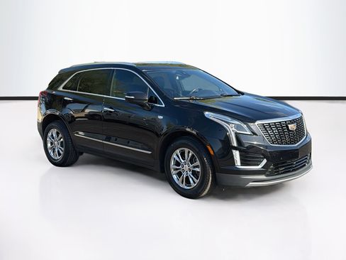 Used 2020 Cadillac XT5 Premium Luxury FWD image 3