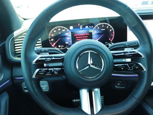 Used 2025 Mercedes-Benz GLS 450 4MATIC image 24