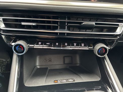 New 2026 Chevrolet Traverse LT w/ LPO, Floor Liner Package image 12