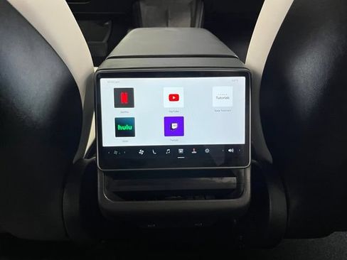 Used 2025 Tesla Model 3 Long Range RWD image 22