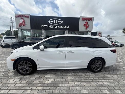 Used 2025 Honda Odyssey Touring image 4