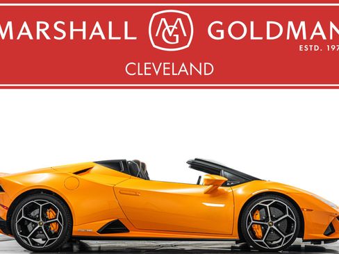 Used 2020 Lamborghini Huracan EVO image 1
